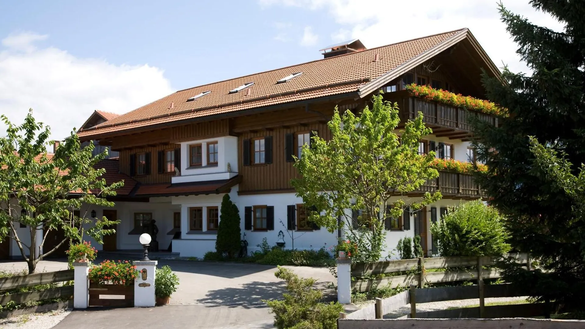 Landhaus Leu'N Uhl Füssen شقة