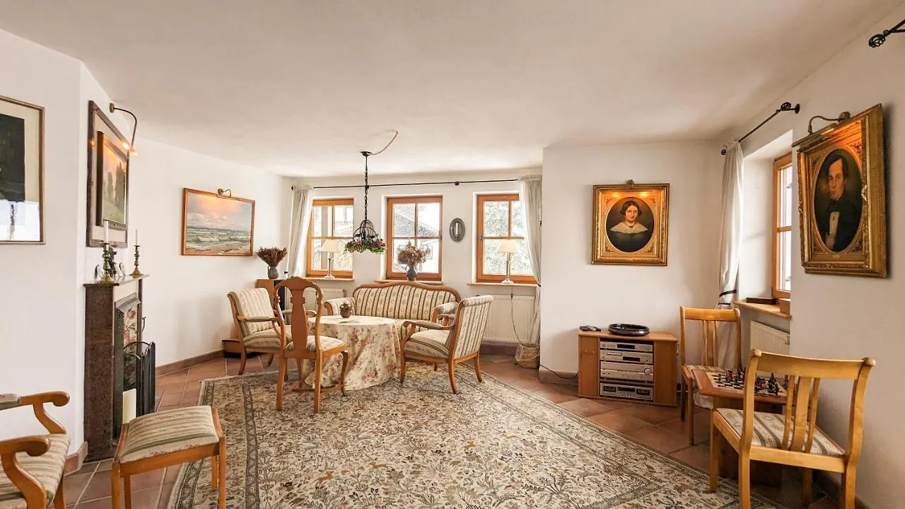 Landhaus Leu'N Uhl Fussen 0*,  Germany