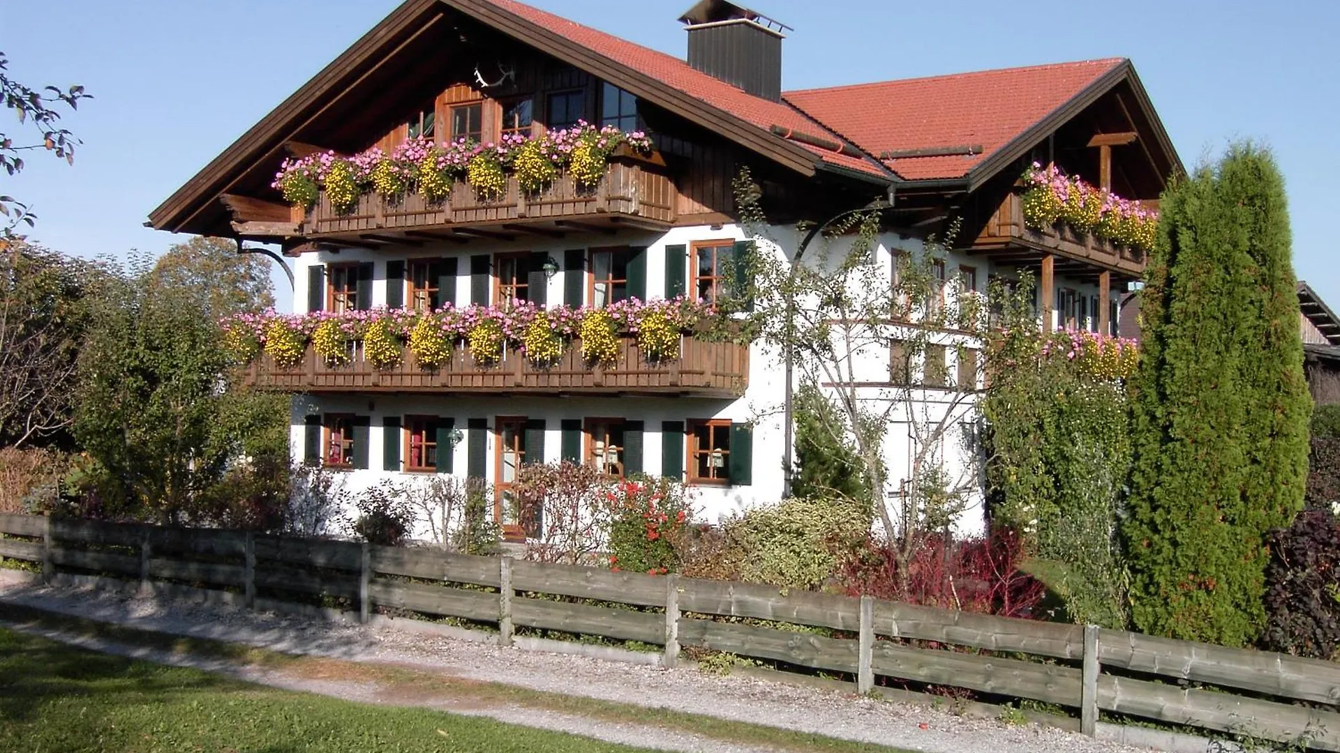 Landhaus Leu'N Uhl Fussen 0*,  Germany
